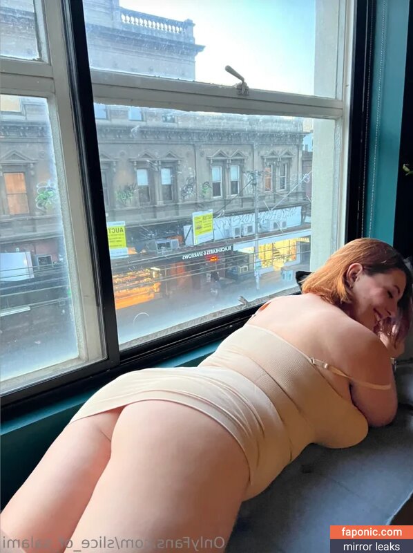 Bel Larcombe / Slice_of_salami_, Bel Larcombe slice_of_salami_, bel_larcombe_ Vazamentos de Nudes OnlyFans Foto #98