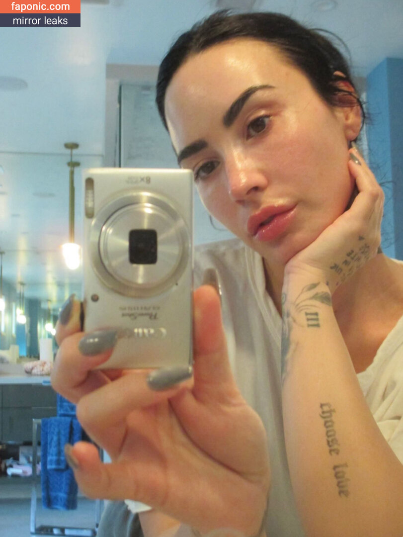 Demi Lovato, ddlovato, https:, tonia_williams Vazamentos de Nudes OnlyFans Foto #1089