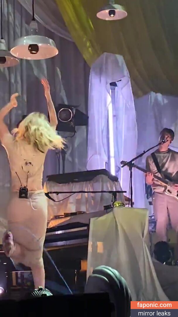 Hayley Williams, meepyfreepy, yelyahwilliams Vazamentos de Nudes OnlyFans Foto #663