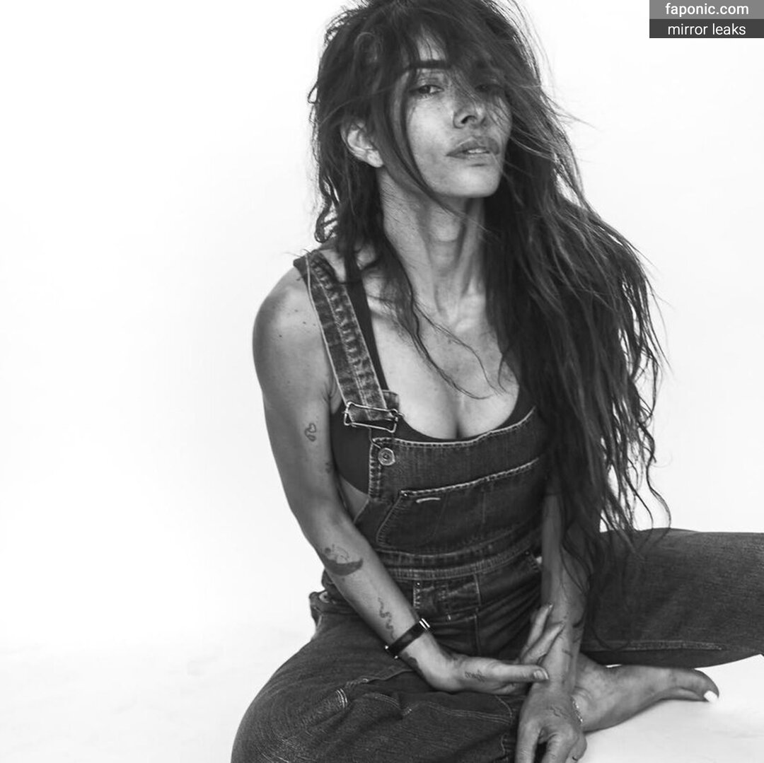 Sarah Shahi, sarahshahi Vazamentos de Nudes  Foto #90