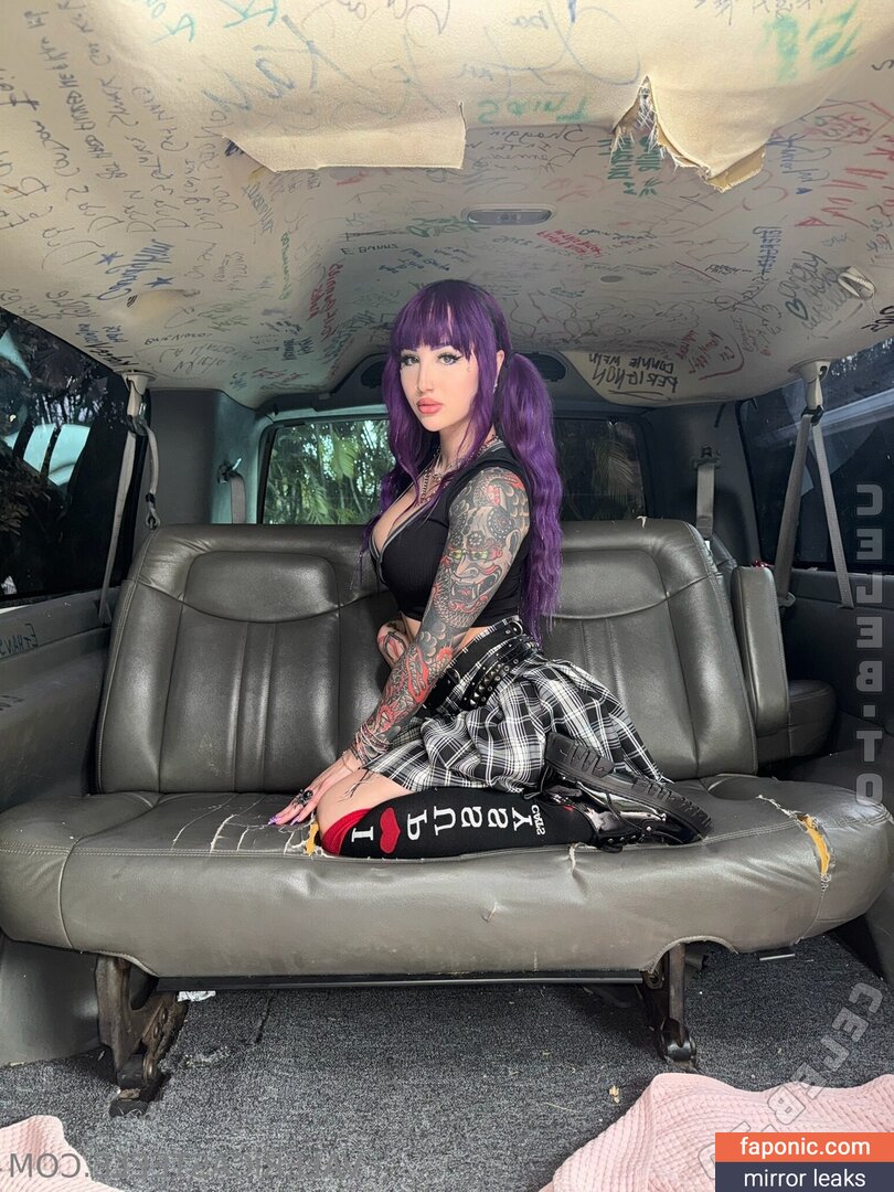 Val Steele, Valerica Steele, asphyxiateval, val_steele, valsteele Vazamentos de Nudes OnlyFans Foto #931