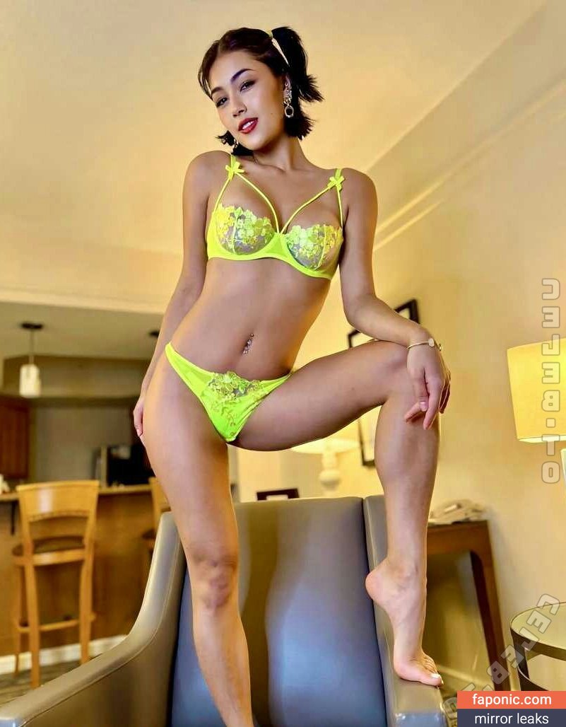 Kylin Milan, kylinmilan, mira_moony Vazamentos de Nudes OnlyFans Foto #47