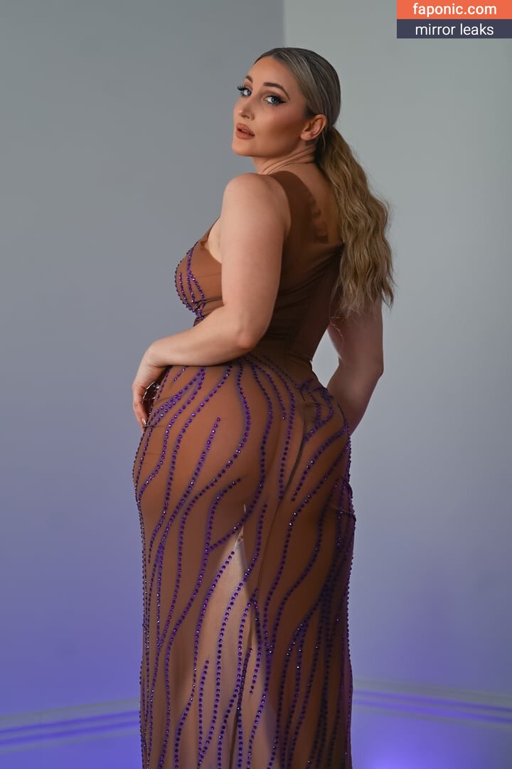 Holly Wolf, HollytWolf, hollywolf, hollywolfirl, veronicafettx, wolfofthewild Vazamentos de Nudes OnlyFans/Patreon Foto #13