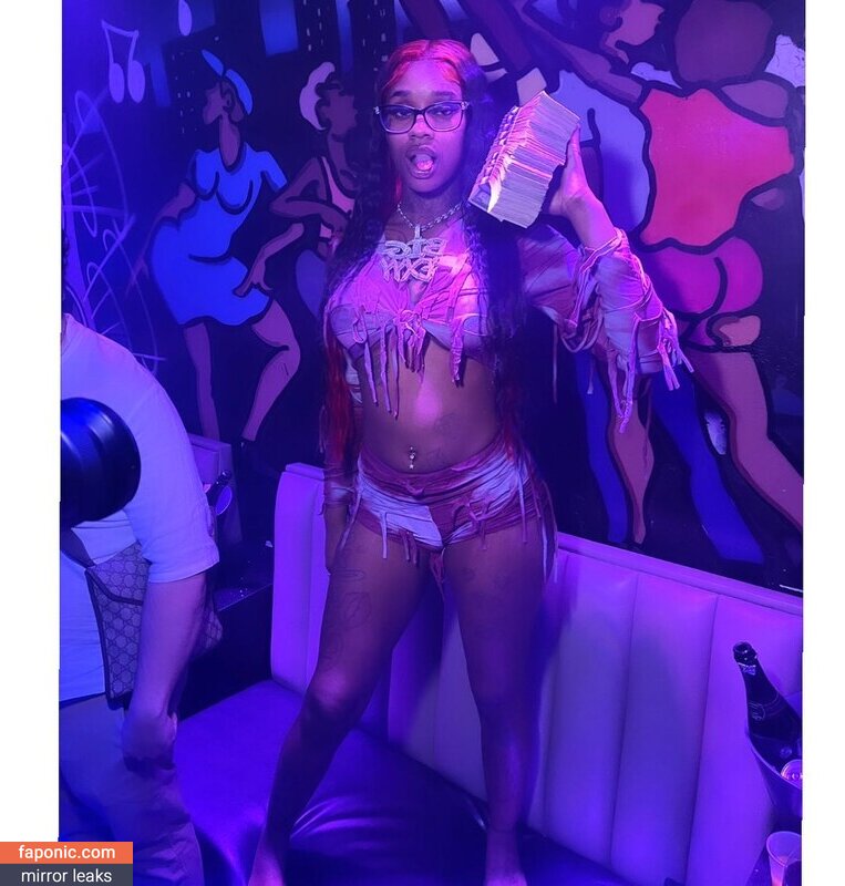 Sexxy Red, sexyred_mc, sexyyred Vazamentos de Nudes OnlyFans Foto #52