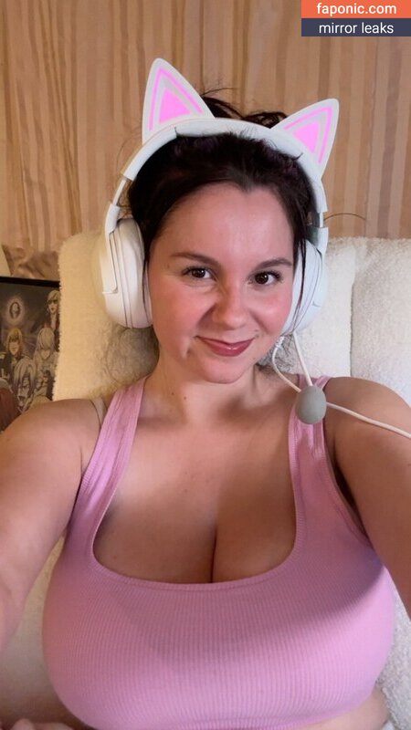 Yellz0, Yellz1, bigtittygothegg, yellz Vazamentos de Nudes OnlyFans/Patreon Foto #322