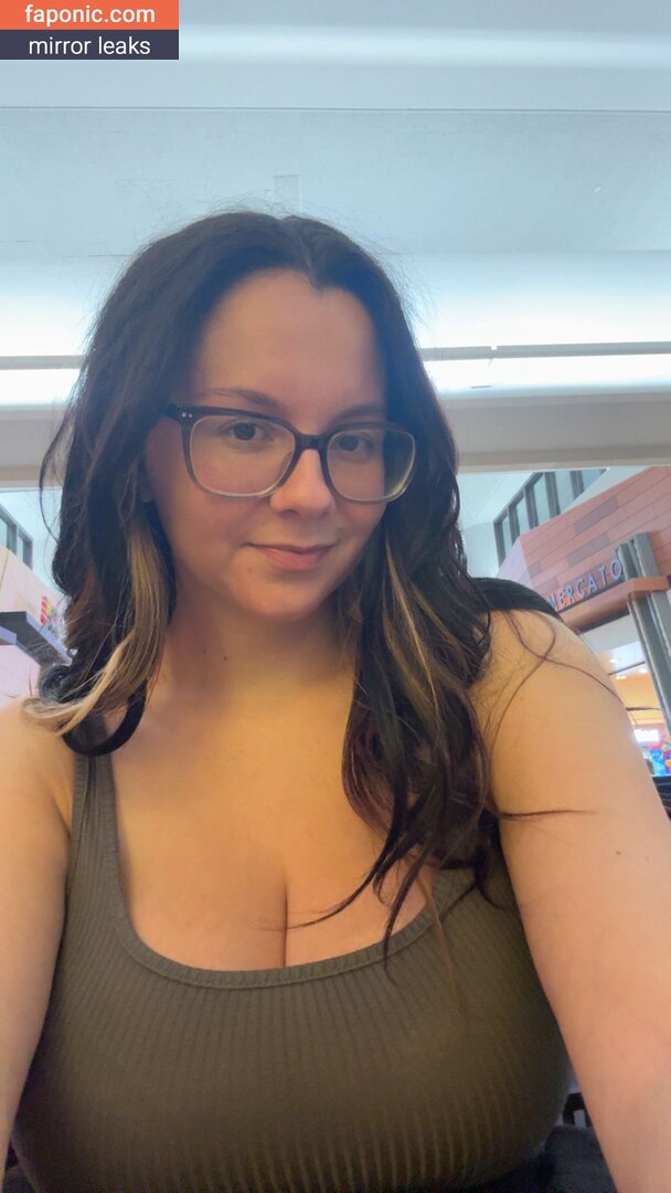 Yellz0, Yellz1, bigtittygothegg, yellz Vazamentos de Nudes OnlyFans/Patreon Foto #348