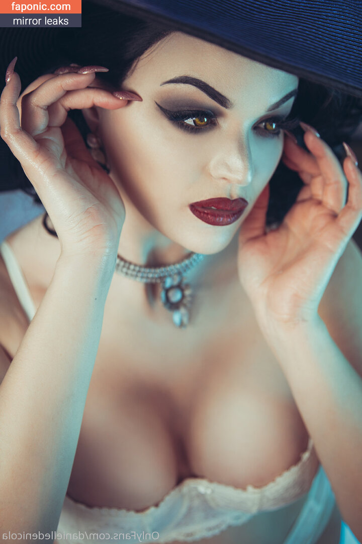 Danielle Denicola, danielledenicola, danielledenicolaofficial, danielledenicolavip, daniellednicola, https: Vazamentos de Nudes OnlyFans/Patreon Foto #60