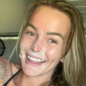 Elle Knox