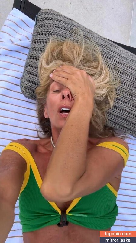 Adriane Galisteu, galisteuoficial Vazamentos de Nudes  Foto #331
