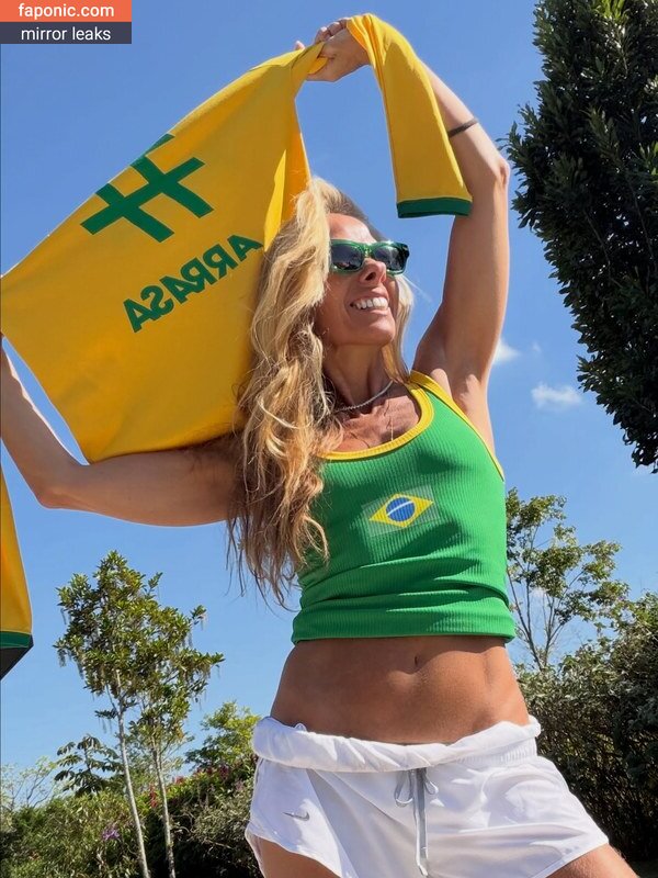 Adriane Galisteu, galisteuoficial Vazamentos de Nudes  Foto #337