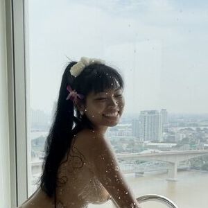 Leona Thai