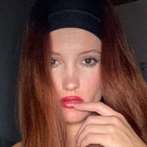 Selenaredhead