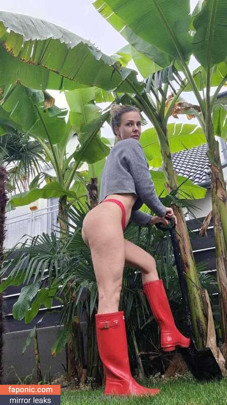 SwingerMom