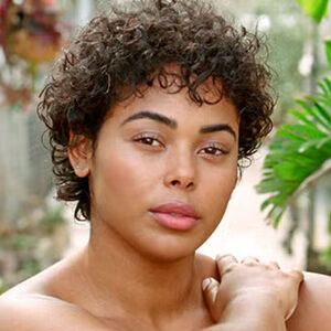 Tabria Majors