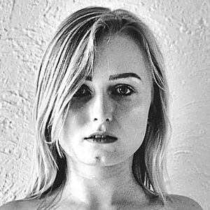 Xena Lobert